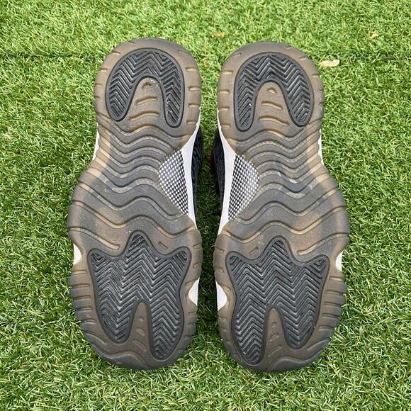 Jordan 11 IE Low Retro Black Red 2011 4.5Y 306006-001 - Picture 5 of 6